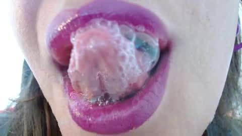 Miss Evoleth online show from April 2026 04:25:01 PM