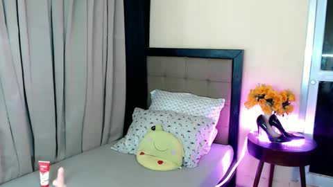 Snapshot of miss_jakilista69 chatting on December 2024 06:34:01 AM twinny pie online show from December 2024 06:34:01 AM