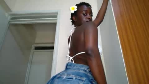 Snapshot of miss_jamilla255 chatting on November 2025 07:08:02 AM SensuElle WHAT I DONT SHOW HERE... YOULL ONLY SEE IN PRIVATE online show from November 2025 07:08:02 AM