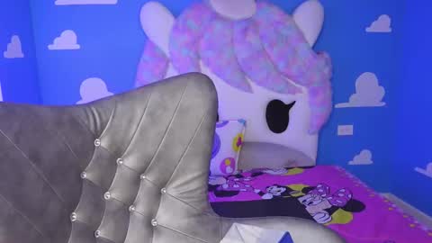 Keisi online show from November 2025 11:00:01 AM