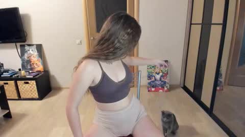 Snapshot of miss_kitty13 chatting on November 2025 01:51:02 AM Kitty online show from November 2025 01:51:02 AM