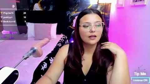 Snapshot of miss_kloee chatting on July 2026 01:58:33 AM Kloe online show from July 2026 01:58:33 AM
