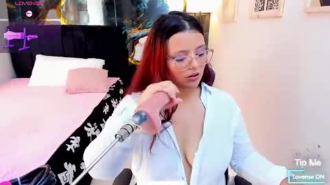 Snapshot of miss_kloee chatting on July 2026 07:45:01 PM Kloe online show from July 2026 07:45:01 PM