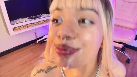 Snapshot of miss_koko_ chatting on November 2025 10:51:01 PM Miss koko online show from November 2025 10:51:01 PM