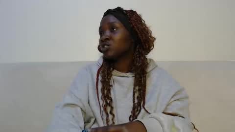 Snapshot of miss_lofti chatting on November 2025 04:52:02 PM Lofti online show from November 2025 04:52:02 PM