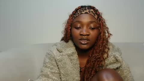 Snapshot of miss_lofti chatting on November 2025 04:40:01 PM Lofti online show from November 2025 04:40:01 PM