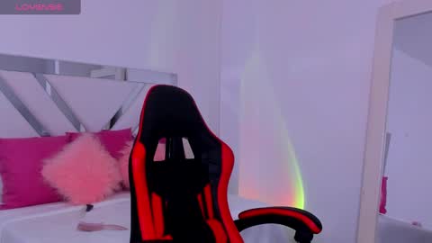   online show from February 2025 11:42:02 AM