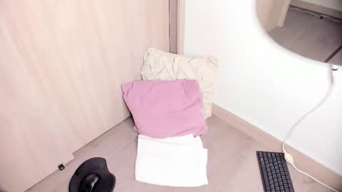 Snapshot of miss_melanie18 chatting on January 2026 12:58:02 AM Alejandra online show from January 2026 12:58:02 AM