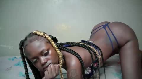 miss_pretty1 online show from February 2026 09:03:02 PM