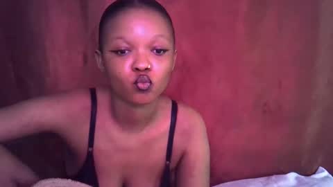 Snapshot of miss_rihanna2 chatting on October 2025 06:54:01 AM miss_rihanna2 online show from October 2025 06:54:01 AM