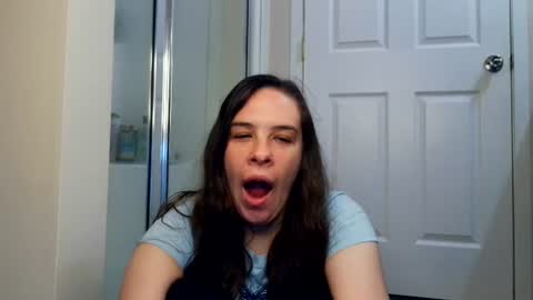 Bella online show from June 2026 03:22:01 AM