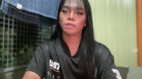 miss_veron_xoxo online show from April 2026 02:08:01 PM