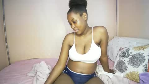Snapshot of miss_worldfire chatting on May 2026 09:17:02 AM miss_worldfire online show from May 2026 09:17:02 AM