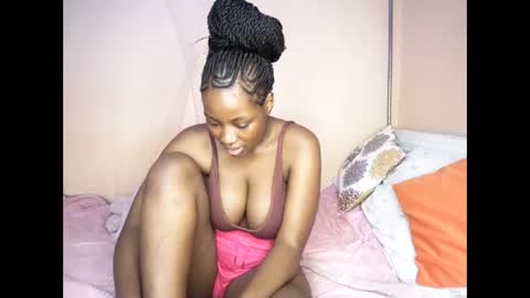 Snapshot of miss_worldfire chatting on May 2026 08:26:01 PM miss_worldfire online show from May 2026 08:26:01 PM