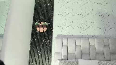 violeta online show from March 2026 02:04:02 AM