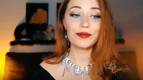 The divine Beverly online show from September 2025 01:00:01 AM