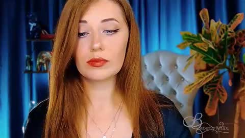 Snapshot of missbeverlymills chatting on June 2026 08:19:01 AM The divine Beverly online show from June 2026 08:19:01 AM