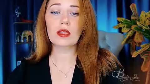 Snapshot of missbeverlymills chatting on June 2026 07:36:02 AM The divine Beverly online show from June 2026 07:36:02 AM