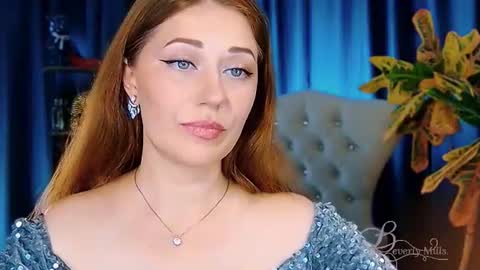 Snapshot of missbeverlymills chatting on July 2026 07:03:01 AM The divine Beverly online show from July 2026 07:03:01 AM