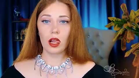 Snapshot of missbeverlymills chatting on July 2026 07:26:01 AM The divine Beverly online show from July 2026 07:26:01 AM
