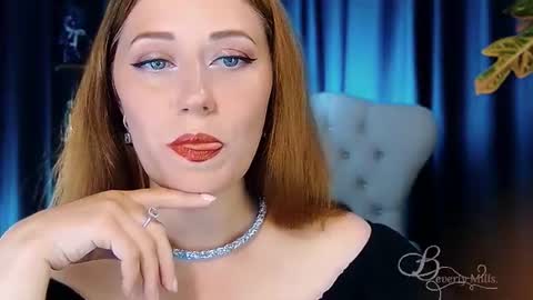 Snapshot of missbeverlymills chatting on July 2026 08:28:02 AM The divine Beverly online show from July 2026 08:28:02 AM