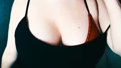 Avamlash online show from May 2026 06:28:02 PM