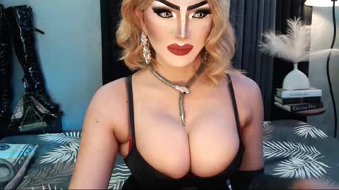 PRIESTESS CHANNEL online show from October 2025 12:25:02 AM