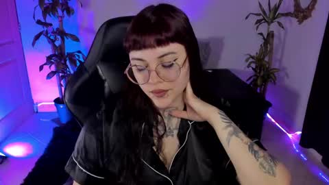 Missy Charlottte.  Hey remember to give me a thumbs up ty online show from March 2025 04:34:02 AM