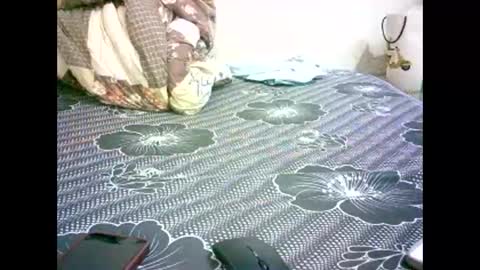 Snapshot of misscuteberry chatting on November 2025 11:31:01 AM VAL online show from November 2025 11:31:01 AM