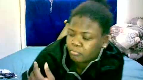 Snapshot of misscuteberry chatting on November 2025 09:30:02 PM VAL online show from November 2025 09:30:02 PM