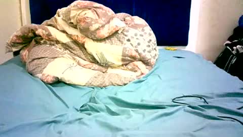 Snapshot of misscuteberry chatting on December 2025 10:20:02 AM VAL online show from December 2025 10:20:02 AM