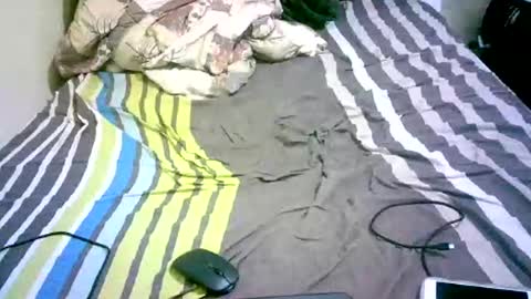 Snapshot of misscuteberry chatting on December 2025 10:33:01 AM VAL online show from December 2025 10:33:01 AM