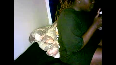 Snapshot of misscuteberry chatting on January 2026 11:24:02 AM VAL online show from January 2026 11:24:02 AM