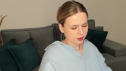 Miss Darina Ross online show from January 2025 12:29:02 PM