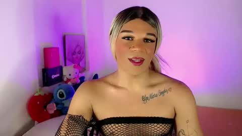 Snapshot of missfer_bigdick chatting on May 2026 12:40:02 AM Fer online show from May 2026 12:40:02 AM