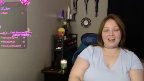 Snapshot of missfoxe12 chatting on December 2025 11:31:01 PM missfoxe12 online show from December 2025 11:31:01 PM