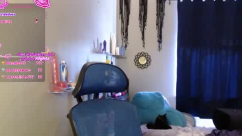 Snapshot of missfoxe12 chatting on December 2025 06:23:01 PM missfoxe12 online show from December 2025 06:23:01 PM