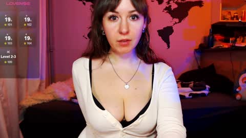 Snapshot of missgenevaonceagain chatting on December 2024 07:25:02 PM G online show from December 2024 07:25:02 PM