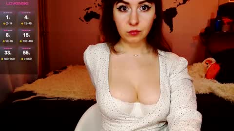 Snapshot of missgenevaonceagain chatting on February 2025 11:04:02 PM G online show from February 2025 11:04:02 PM