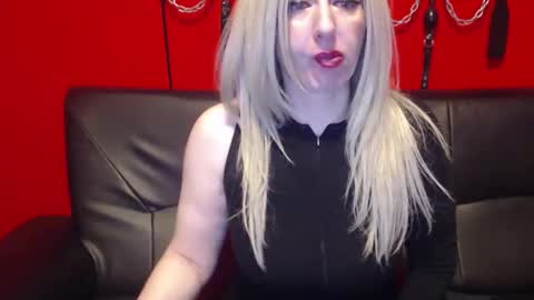 Snapshot of misskaliania chatting on February 2025 03:52:01 AM MissKaliAnia online show from February 2025 03:52:01 AM