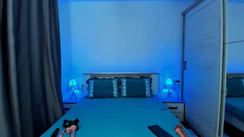 Miss Karla online show from November 2025 03:45:01 PM