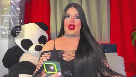 kassandra lazcano online show from October 2025 12:26:01 AM