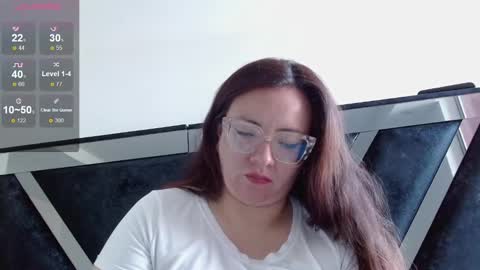 eva   online show from December 2024 12:17:02 PM