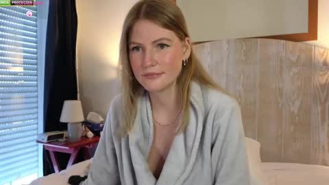 Misslucci online show from March 2025 09:38:01 AM