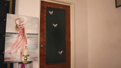 Lullu online show from April 2026 07:58:02 PM