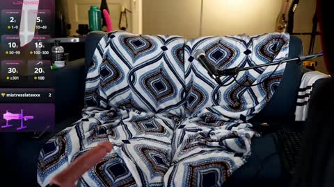 Snapshot of missmelodylane chatting on December 2024 03:16:02 AM Melody Lane online show from December 2024 03:16:02 AM