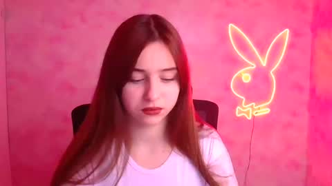 Snapshot of missmiamiss chatting on November 2025 06:39:01 PM Mia online show from November 2025 06:39:01 PM