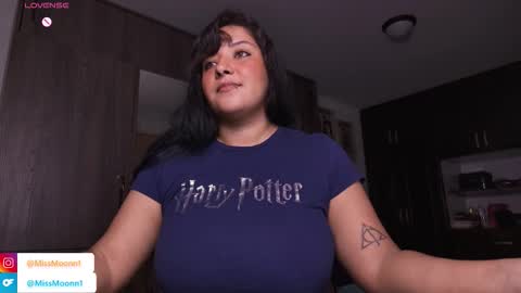 MissMoon online show from November 2025 08:19:02 PM