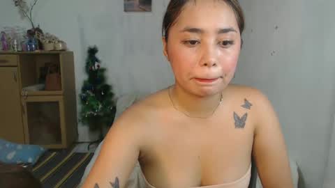 Snapshot of missrheameasexy chatting on January 2025 03:26:02 AM missRHEA online show from January 2025 03:26:02 AM