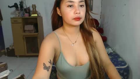 Snapshot of missrheameasexy chatting on February 2025 07:40:01 AM missRHEA online show from February 2025 07:40:01 AM